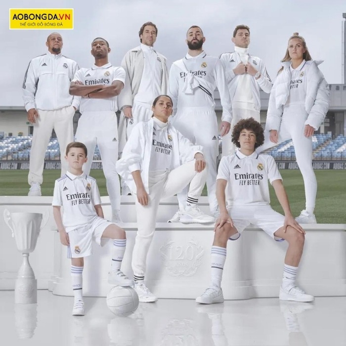 Mẫu áo bóng đá tay dài của CLB Real Madrid