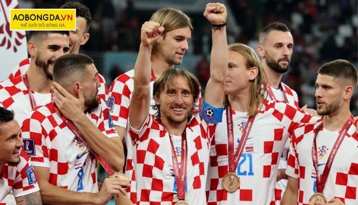Mẫu áo đá bóng sân khách của đội tuyển Croatia tại World Cup 2022
