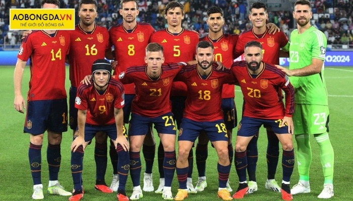Mẫu áo bóng đá của đổi tuyển Tây Ban Nha mùa giải Euro 2024