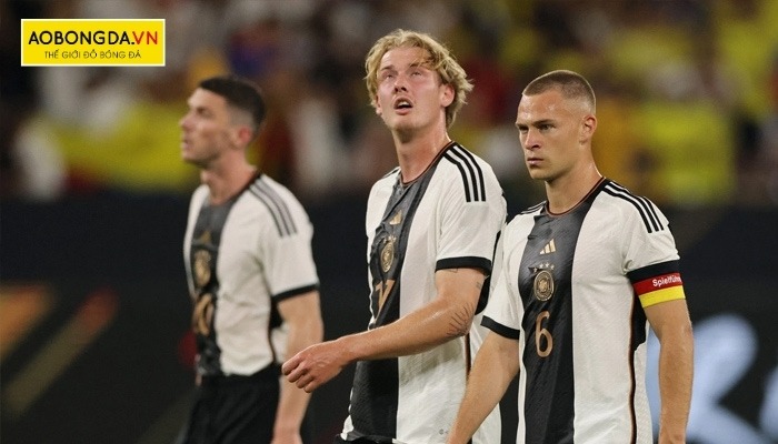Mẫu áo bóng đá đội tuyển Đức được sử dụng thi đấu nhiều nhất