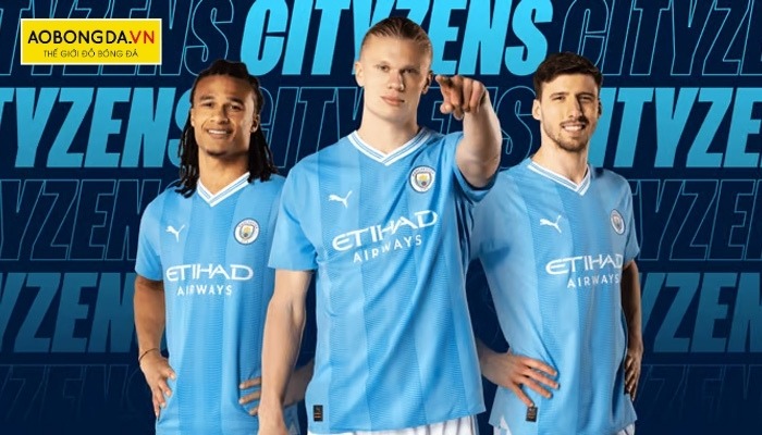 Mẫu áo bóng đá Manchester City nổi bật với sắc xanh đẹp mắt