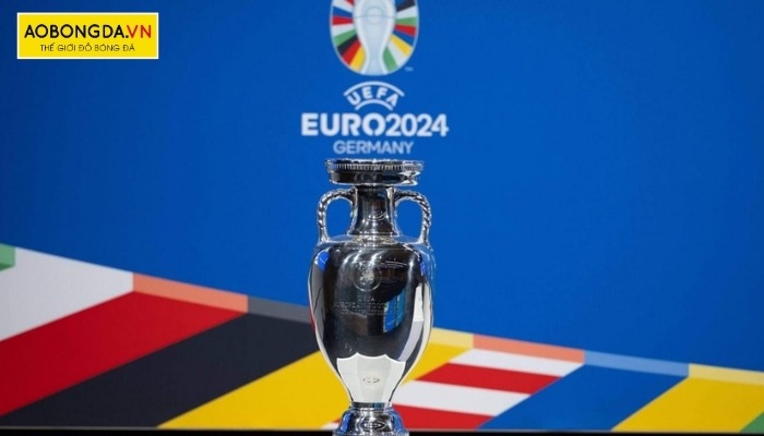 Chi tiết về giải đấu bóng đá Euro