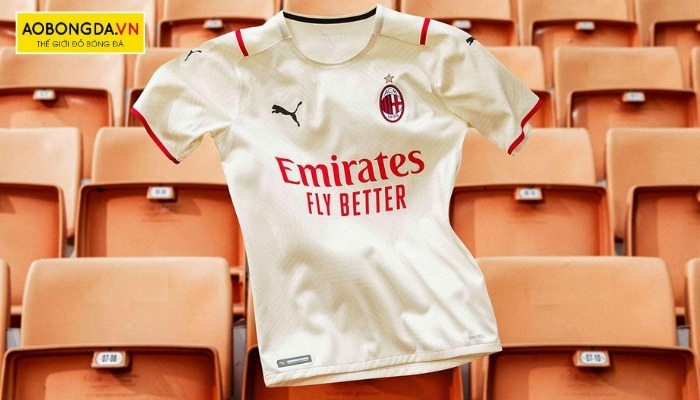 Áo CLB AC Milan sân khách 2021 điểm chút viền đỏ ở cổ tay và vai áo