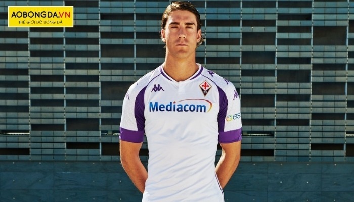 Mẫu áo Fiorentina sân khách 2020 – 2021 màu trắng phối viền tím