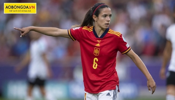Mẫu áo đấu đội tuyển Tây Ban Nha nữ sân nhà 2023 - 2024