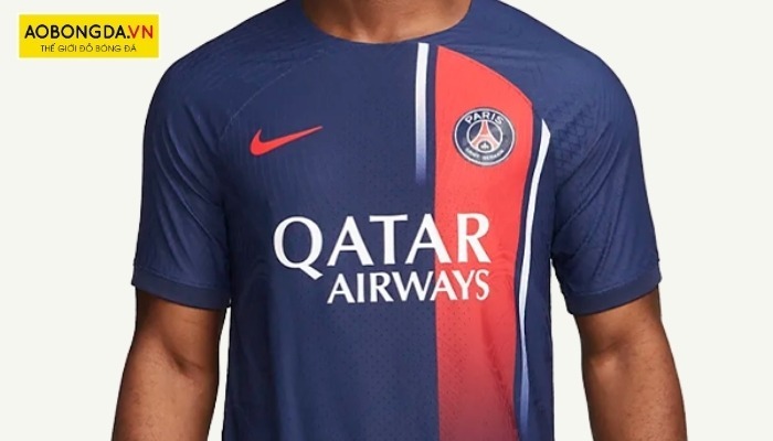 Mẫu áo Paris nổi bật cho mùa giải 2024