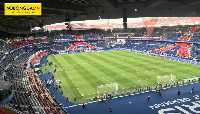 Sân vận động Parc des Princes nổi tiếng của PSG