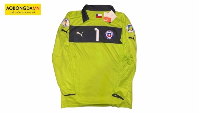 Mẫu áo bóng đá tay dài của đội tuyển CH Séc