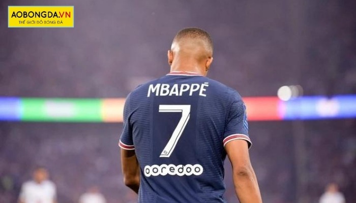 Mẫu áo PSG của cầu thủ Mbappe 