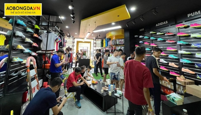 AOBONGDA.VN là cửa hàng bán áo đá banh và phụ kiện bóng đá uy tín, chất lượng hàng đầu Việt Nam