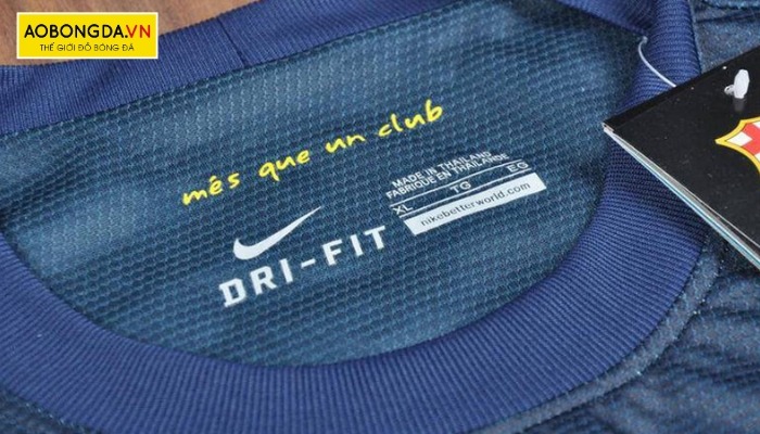 Thương hiệu áo bóng đá Nike có công nghệ Dri-Fit vượt trội