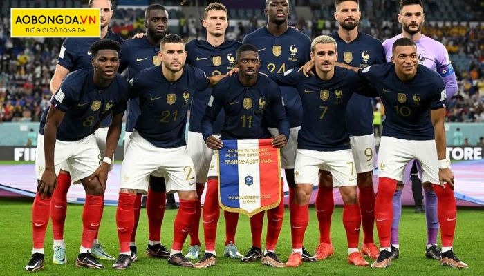 Mẫu áo đá bóng đẹp nhất thế giới - Áo đấu của Đội Tuyển Pháp
