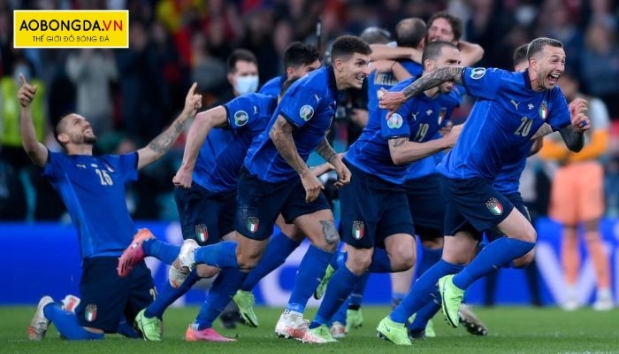 Áo đấu thể hiện tinh thần "Azzurri"- Niềm tự hào về bóng đá Italia