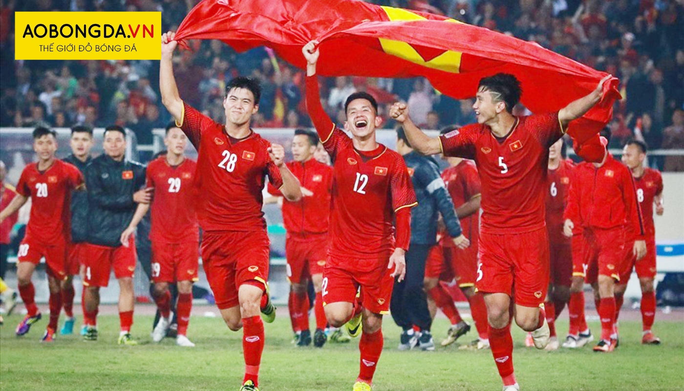 Mẫu áo bóng đá Việt Nam WC sân nhà mùa giải 2022