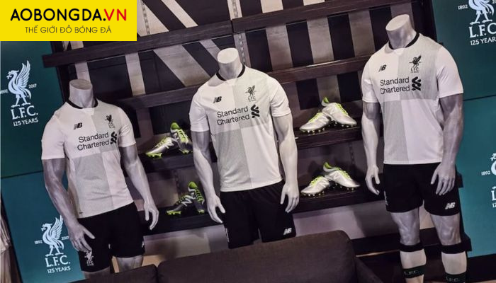 Logo Liverpool sử dụng trên áo thi đấu