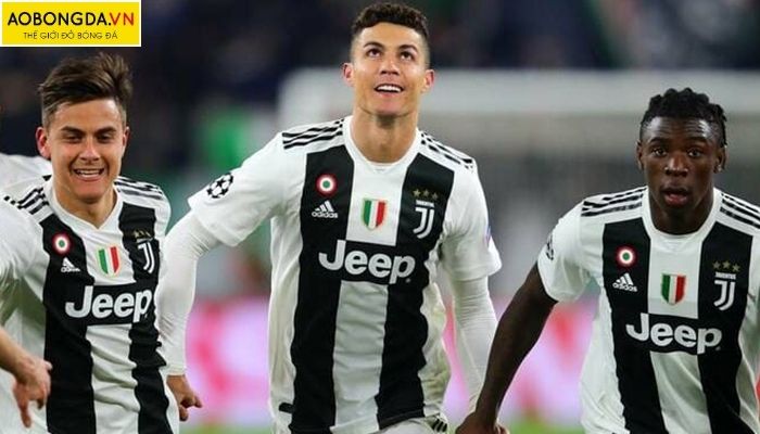 biệt danh của đội bóng Juventus là gì